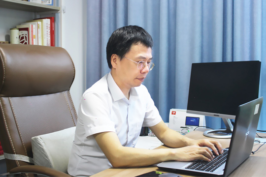 专访leyu乐鱼：从默默无闻到“巨人”，实力铸就辉煌