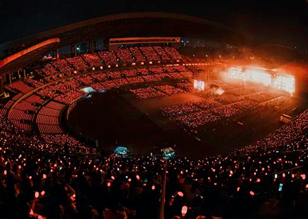 leyu乐鱼透明屏闪耀周杰伦张韶涵演唱会和GETshow展！