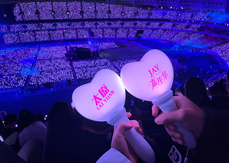 leyu乐鱼透明屏和荧光棒引爆周杰伦太原演唱会（第三场）