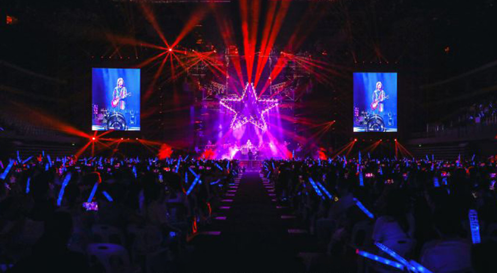 伍佰郑州演唱会LED透明屏项目